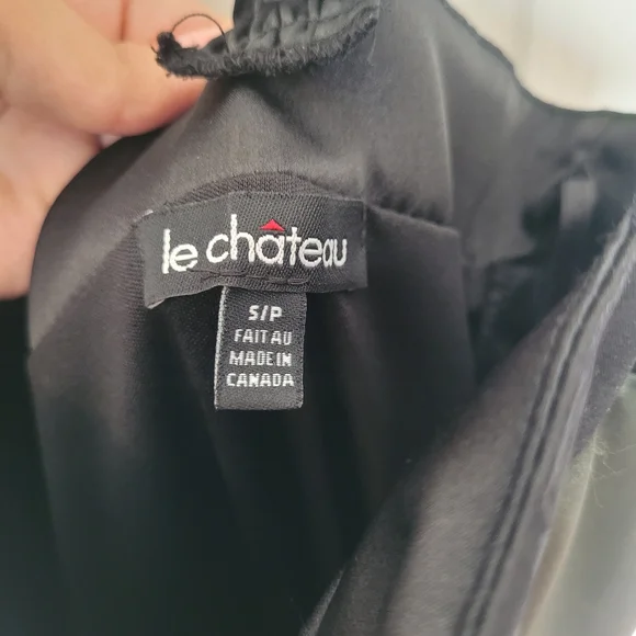 Dress - Picture 3 of 3